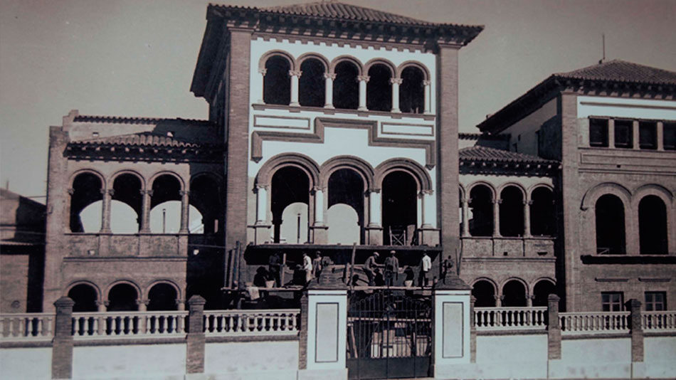 Fachada principal (exterior)